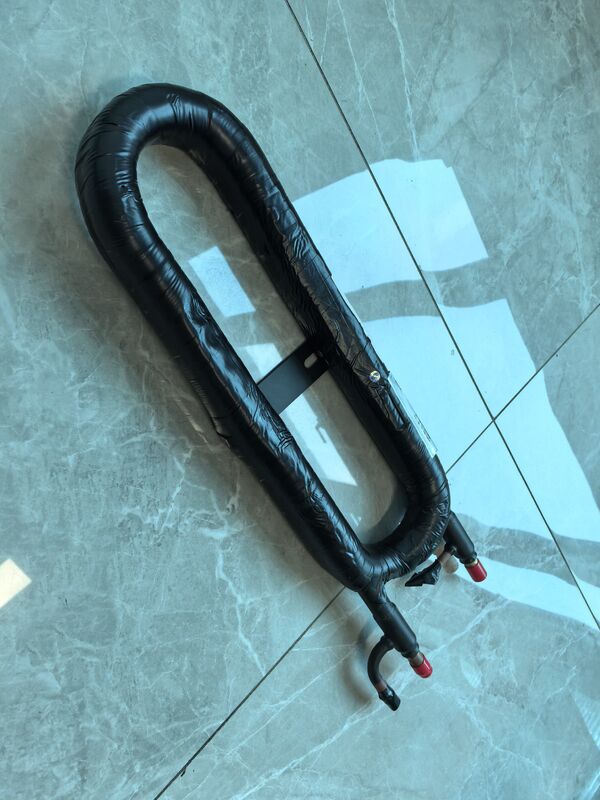 Hauteur Mm 520 Échangeur de chaleur coaxial supportant la pression du réfrigérant 3,5 Mpa et réfrigérants R22 R134a R407c R410a Conçu pour le transfert thermique