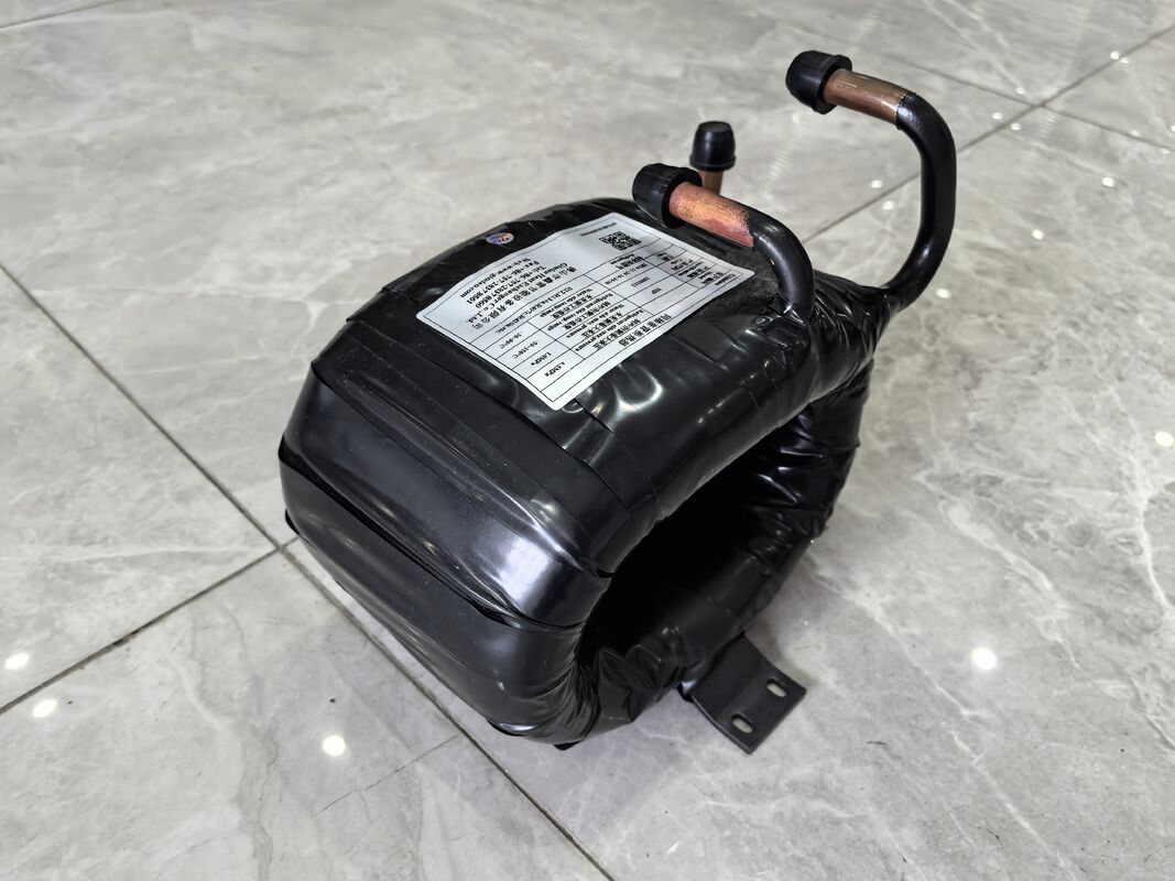 R32 Échangeur de chaleur coaxiale de type réfrigérant Conçu pour 5 à 300 kg de poids de l'eau Pression d'eau 1,0 MPa Gestion thermique efficace