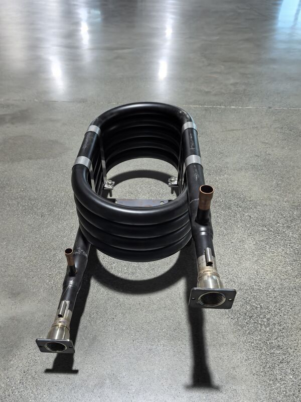 Échangeur de chaleur coaxial à haute résistance à la corrosion avec tube de torsion en spirale Construction pour une pression latérale d'eau de 1,0 MPa