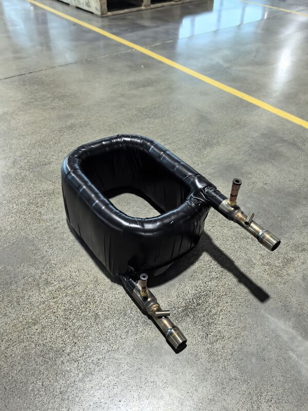 Échangeur de chaleur coaxial avec sortie de réfrigérant de 9,52 mm, pression côté eau de 1,0 MPa et construction durable pour un fonctionnement à long terme