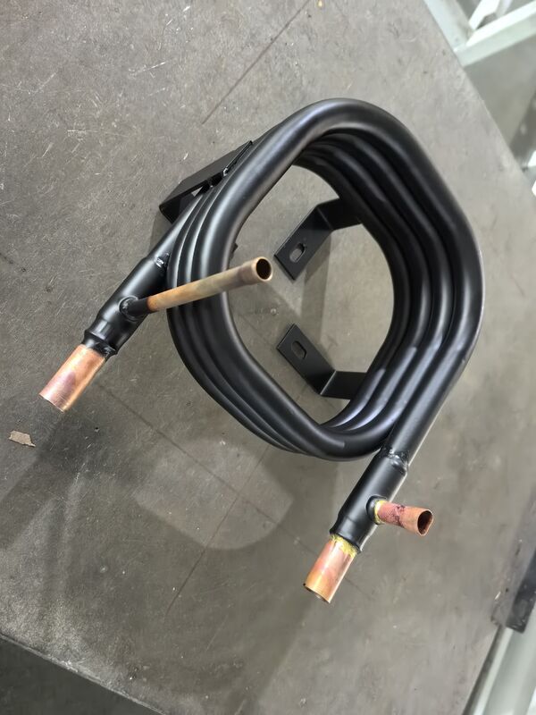Condenseur d'échangeur de chaleur à échange de chaleur doté d'un matériau de chambre à air en titane TA1 adapté à l'industrie