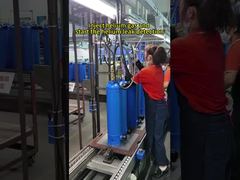 Injectez de l'hélium gazeux et démarrez la détection des fuites d'hélium